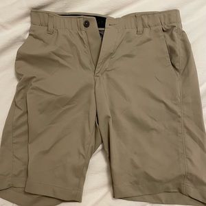Under Armour golf shorts